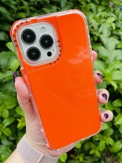 Case Elegante 3 em 1 - iPhone 13 Pro - Com Aro Frontal - Laranja Brilhante