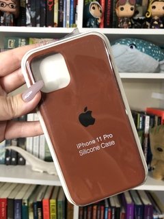 Silicone Case - iPhone 11 Pro - Fechada Embaixo - loja online