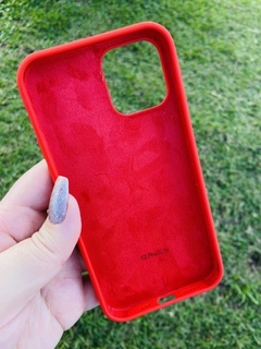 Silicone Case - iPhone 14 Pro Max - Fechada Embaixo - Vermelho - comprar online