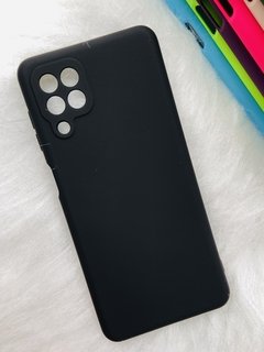 Case Veludo - Samsung M32 - Com proteção na câmera - Preto