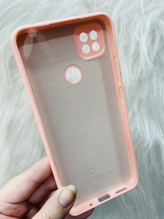 Case Veludo - Xiaomi Redmi 9C - Com Proteção Na Câmera - Rosa Algodão Doce - comprar online