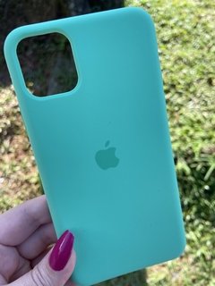 Silicone Case - iPhone 11 Pro Max - Aberta Embaixo - Verde Água - comprar online