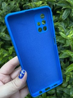 Case Veludo - Samsung M51 - Com proteção na câmera - Azul Escuro - comprar online