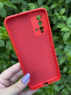 Case Veludo - Xiaomi Redmi 9T - Com proteção na câmera - Vermelho - comprar online