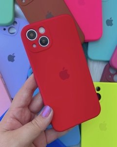 Silicone Case - iPhone 13 - Fechada Embaixo E Na Câmera - Vermelho