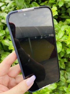 Silicone Case Listrada - iPhone 11 Pro Max - Fechada Embaixo - Preto - comprar online