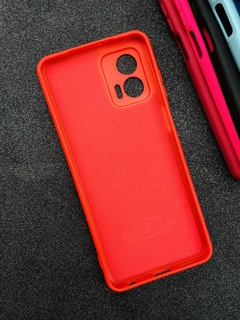 Case Veludo - Motorola G73 - Com proteção na câmera - Vermelho - comprar online