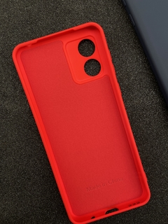 Case Veludo - Motorola E13 - Com proteção na câmera - Vermelho - comprar online