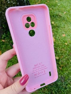 Case BBB - Motorola E7 - Com proteção na câmera - Rosa Bebê - comprar online
