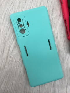 Case Veludo - Xiaomi Poco F4 GT - Com Proteção Na Câmera - Turquesa