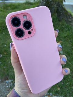 Case Veludo - iPhone 13 Pro Max - Com proteção na câmera - Rosa