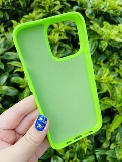 Case Veludo - iPhone 13 Pro - Verde Claro - comprar online