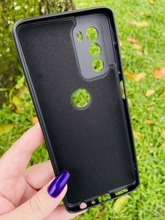 Case Veludo - Motorola G51 5g - Com proteção na câmera - Preto - comprar online