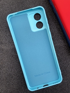 Case Veludo - Motorola E13 - Com proteção na câmera - Turquesa - comprar online