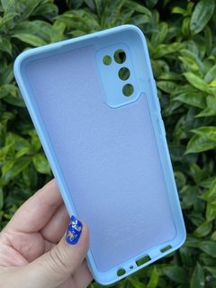 Case Veludo - Samsung A02 S - Com proteção na câmera - Azul Cinderela - comprar online