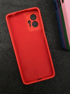 Case Veludo - Motorola G13 / G23 - Com proteção na câmera - Vermelho - comprar online