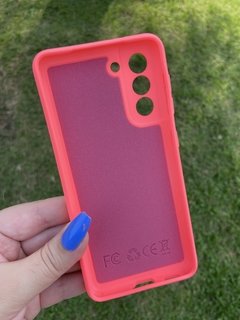Case Veludo - Samsung S21 - Com Proteção Na Câmera - Rosa Chiclete - comprar online