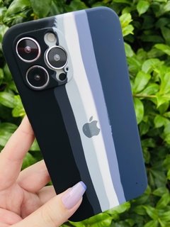 Silicone Case Listrada - iPhone 12 Pro Max - Fechada Embaixo - Preto