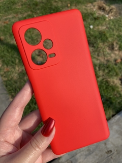 Case Veludo - Xiaomi Redmi Note 12 Pro Plus - Com Proteção Na Câmera - Vermelho