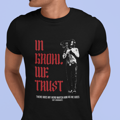 CAMISETA IN GROHL WE TRUST - FOO FIGHTERS