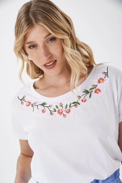 Wish ropa flores hotsell