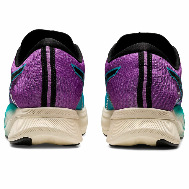 Asics vomero hotsell