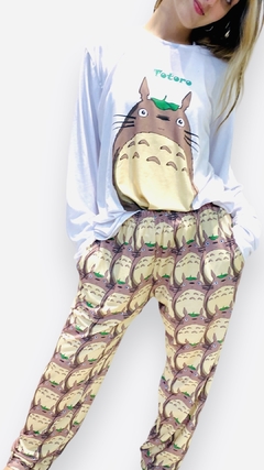 PIJAMA UNISEX TOTORO Comprar en auka.tienda