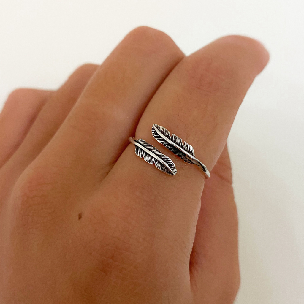 Anillo pluma plata sale