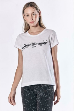 Remera Shake The Night / Melocoton en internet