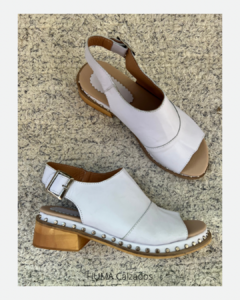 Huma10 Sandalia ZAIRA Talle Grande Blanco con tachas - comprar online