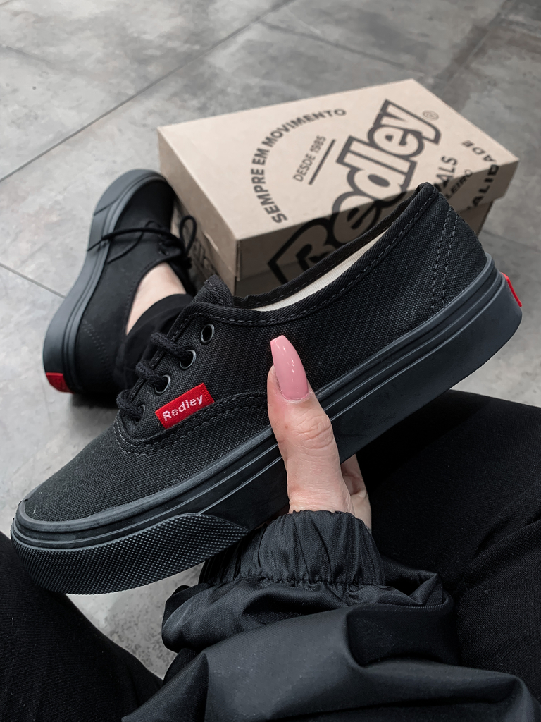 Tenis redley todo preto sales