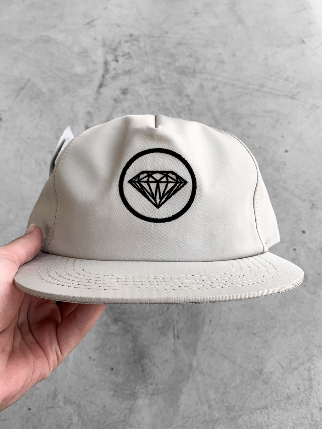 Bon Five Panel Diamond Brilliant Circle Snapback Areia