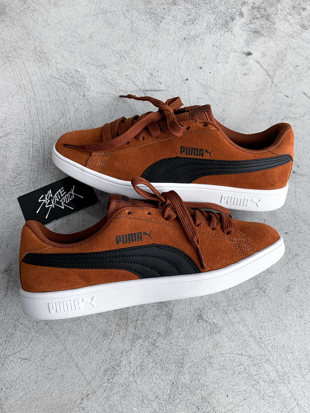 Puma preto sola caramelo sales