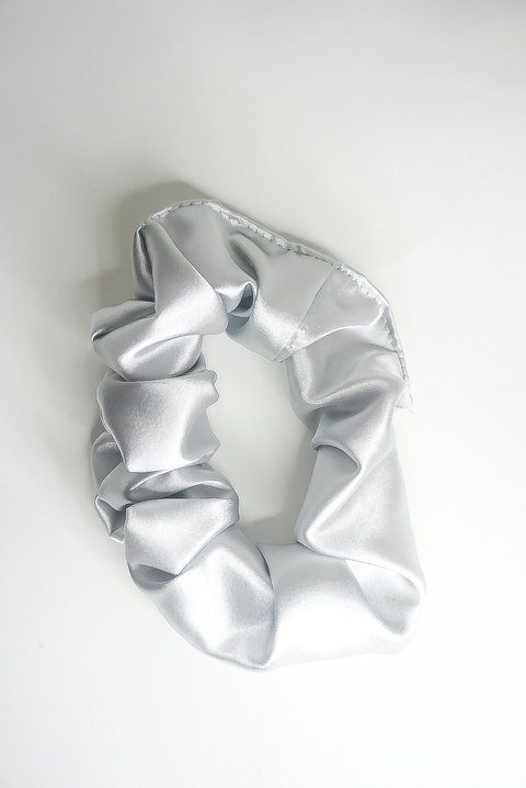 Scrunchie de Seda Gris