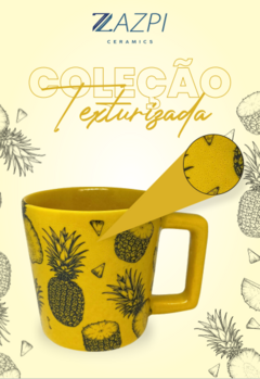 CANECA CERAMICA DECOR 390ML AMARELO GEMA - FRUTAS PESSEGO - Destak Presentes & Encantos 