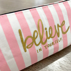 Cartuchera tela rayada Believe - comprar online