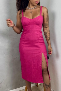 Vestido Joana Midi rosa na internet