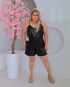 Macaquinho de Alcinhas em Paête Plus Size Luxo - Summer Body Brazil comercio de roupas Ltda
