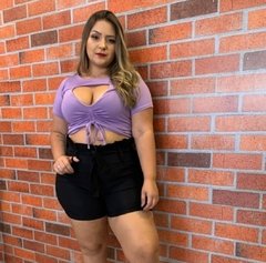 Roupa Feminina Plus Size Cropped Com Ajuste Frontal na internet