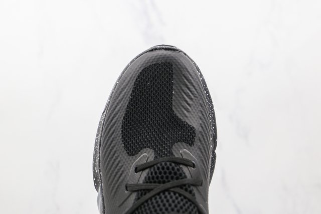 Adidas AlphaBounce 'Black' - Comprar en DAIKAN