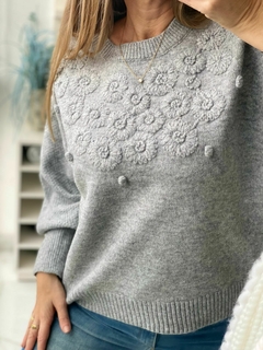sweater de lana doble hilado importado con flores bordadas - tienda online