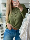 sweater de mohair con bordado a tono flores chicas