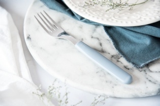 TENEDOR DE MESA GRIS SET X 12