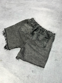 Short de jean ¨NO TAN CORTO¨ gris nevado -rígido- ❤ - comprar online