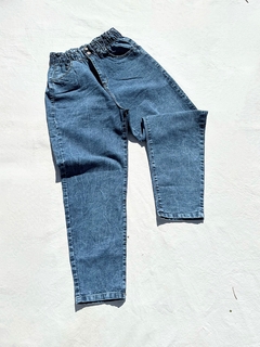 Jean MOM CINTURA CON ELÁSTICO azules -elastizado- ✦ - comprar online