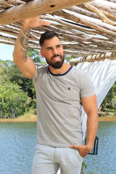 Camiseta gola careca Listrada Marinho 1090