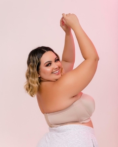 SUTIÃ TOMARA QUE CAIA AMPLO CONFORTO NUDE LISO - Amanditta Plus Size - Moda feminina plus size