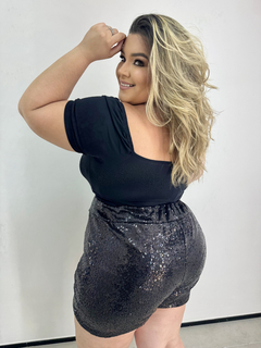 Imagem do SHORT SAIA PLUS SIZE PAETÊ ASSIMÉTRICO MARI PRETO