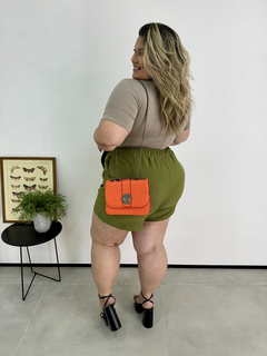 SHORT ALFAIATARIA PLUS SIZE ELLA OLIVA