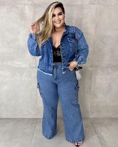 BODY PLUS SIZE RENDA PRETO BRUNA na internet